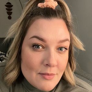 Meet your Posher, Shelby